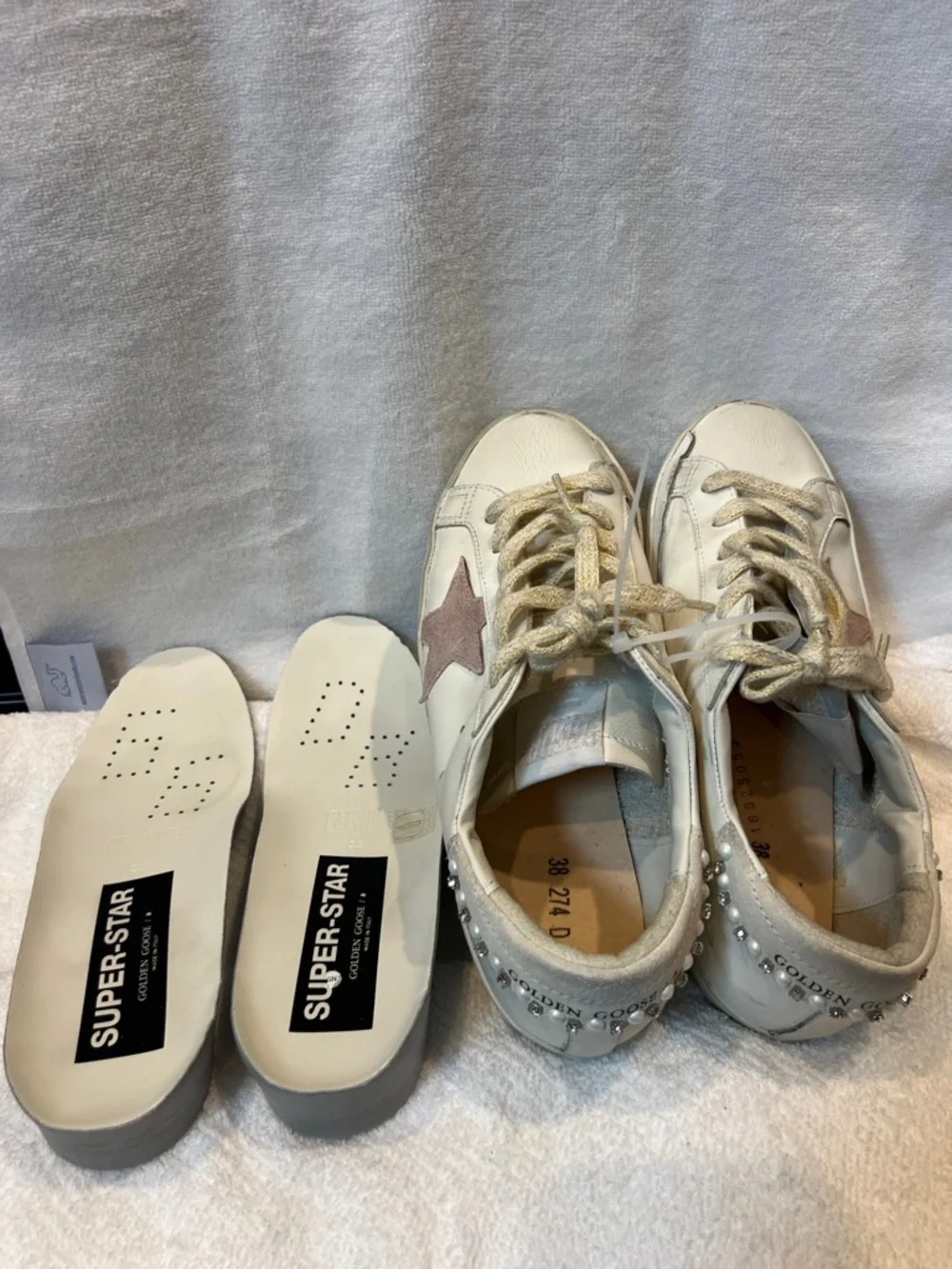 Super-Star Low Top Sneaker (Women) size 38 - Picture 16 of 16